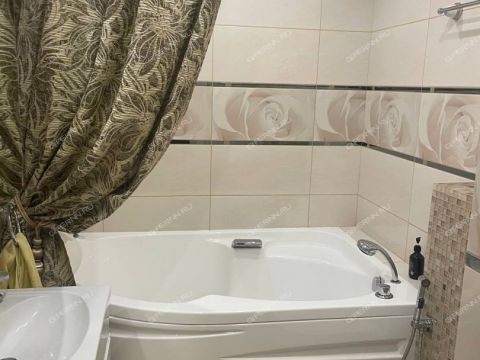 3-komnatnaya-ul-golubeva-d-8-k1 фото