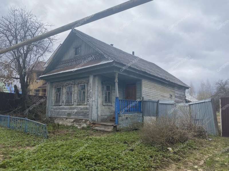 дом на Центральной улице