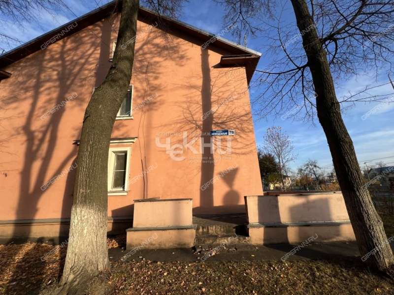 трёхкомнатная квартира на Молодёжном проспекте дом 70