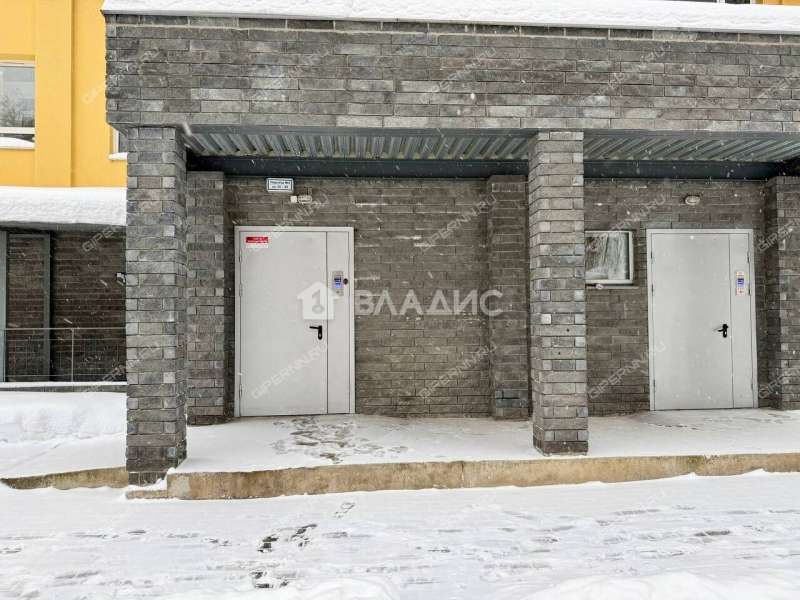 трёхкомнатная квартира на Ошарской улице дом 98 к1