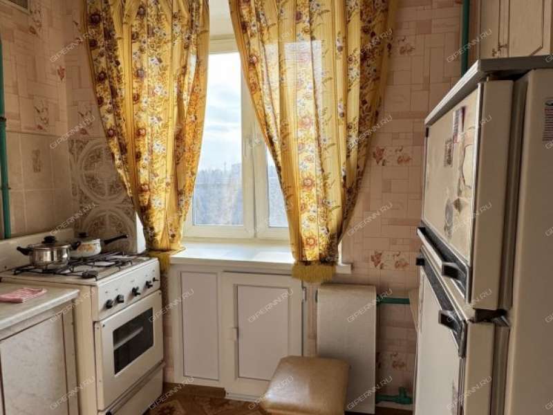 двухкомнатная квартира в 2-м микрорайоне дом 13 город Кстово