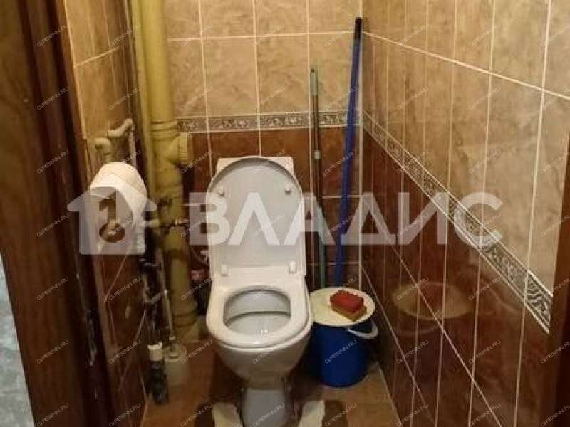 трёхкомнатная квартира на улице Родионова дом 180