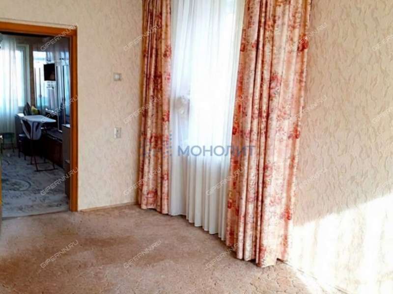 четырёхкомнатная квартира на улице Политбойцов дом 4