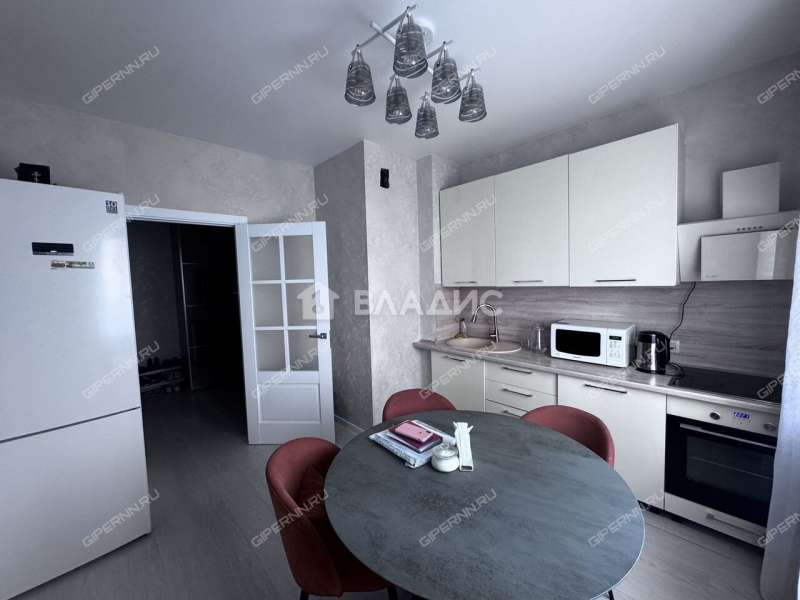 трёхкомнатная квартира на улице Богдановича дом 4 к1