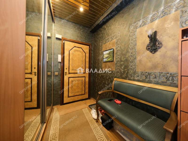 трёхкомнатная квартира на Совнаркомовской улице дом 36