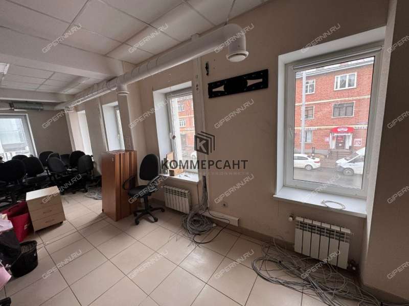 здание под офис, торговую площадь на Большей Печёрской улице