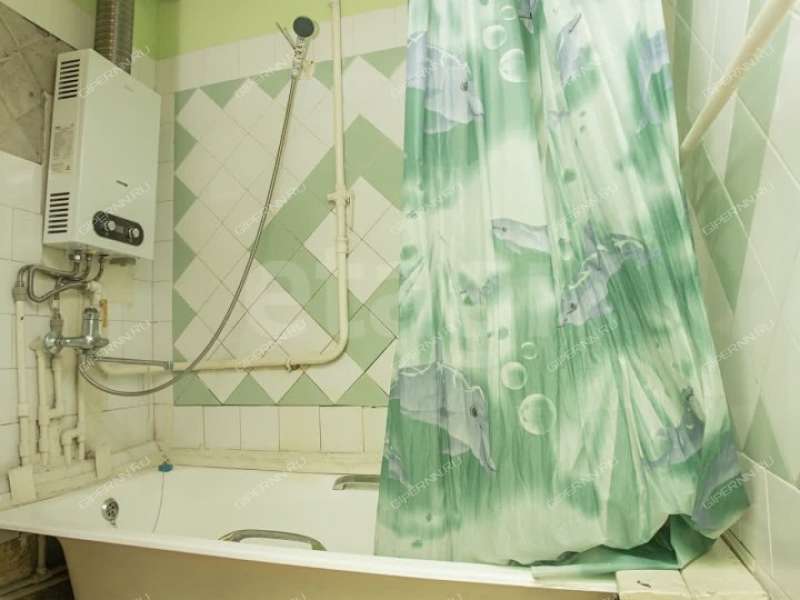 трёхкомнатная квартира на улице Страж Революции дом 23