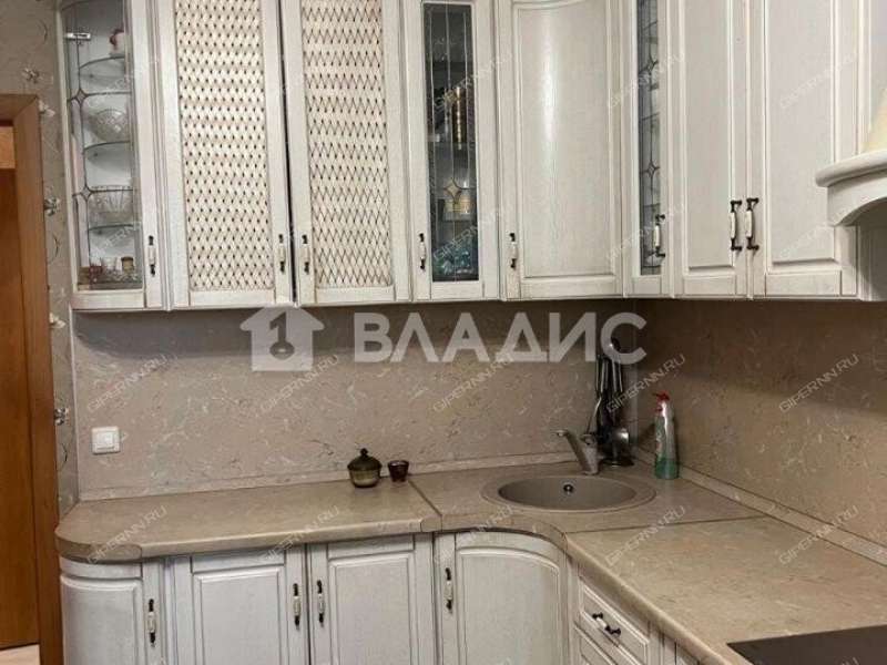 трёхкомнатная квартира на Южном бульваре дом 19