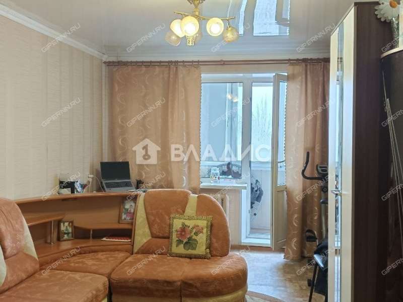 трёхкомнатная квартира на улице Пермякова дом 6