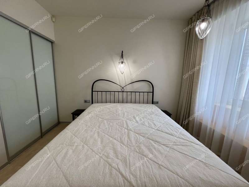 трёхкомнатная квартира на Большой Покровской улице дом 35а