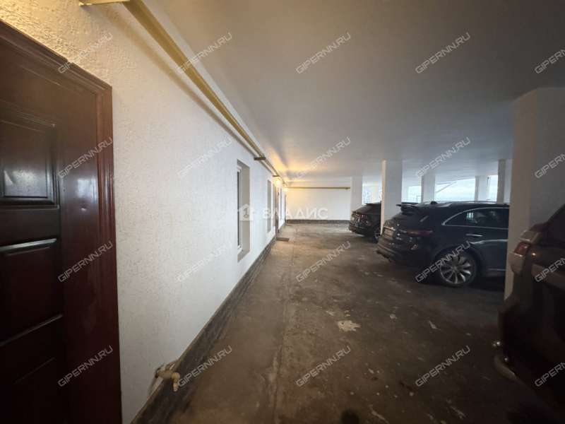 помещение под помещение свободного назначения на улице Родионова