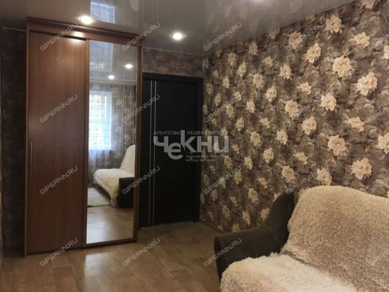 комната в доме 3 на улице Героя Советского Союза Усилова