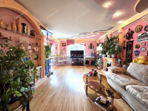 3-komnatnaya-ul-yablonevaya-d-14a фото