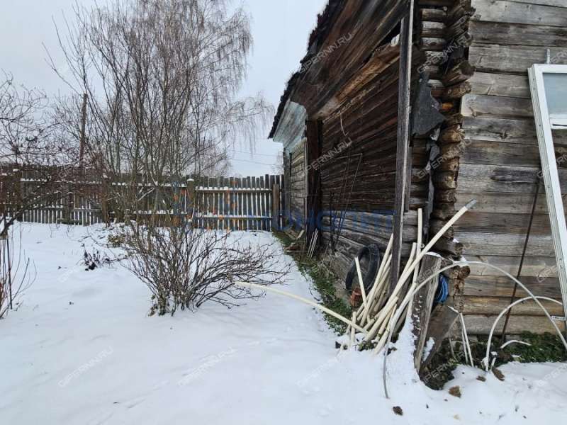 дом на улице 40 лет Победы деревня Пияичное