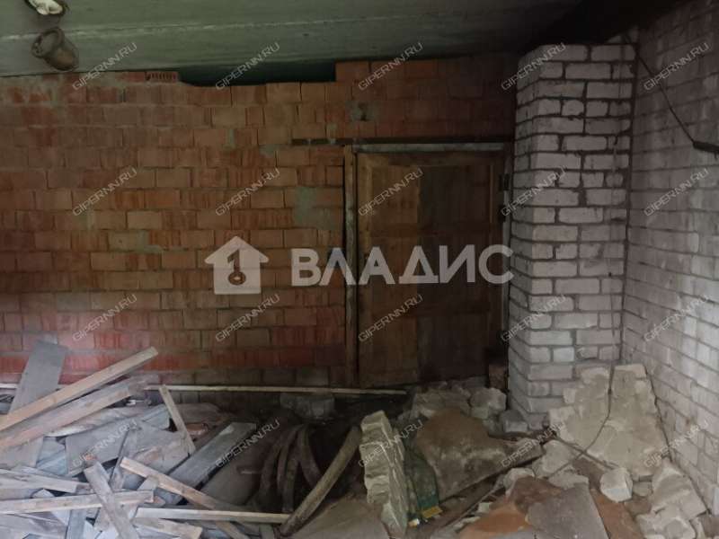 здание под офис, торговую площадь на улице Речников село Дуденево