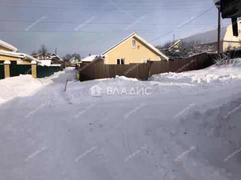 dom-poselok-pamyat-parizhskoy-kommuny-gorodskoy-okrug-bor фото