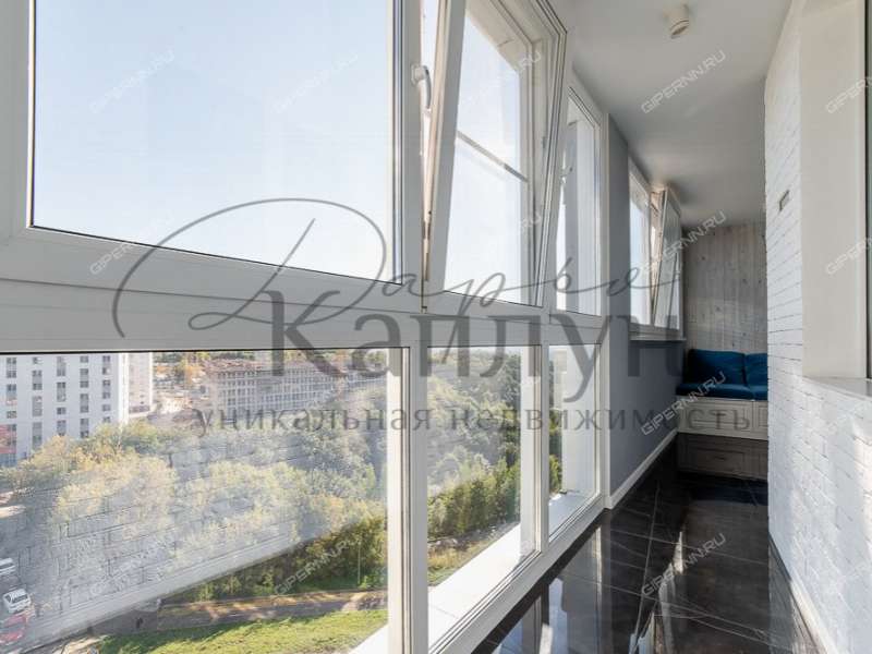 четырёхкомнатная квартира на улице Маршала Баграмяна дом 1