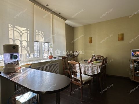 dom-ul-mednoliteynaya-d-53 фото