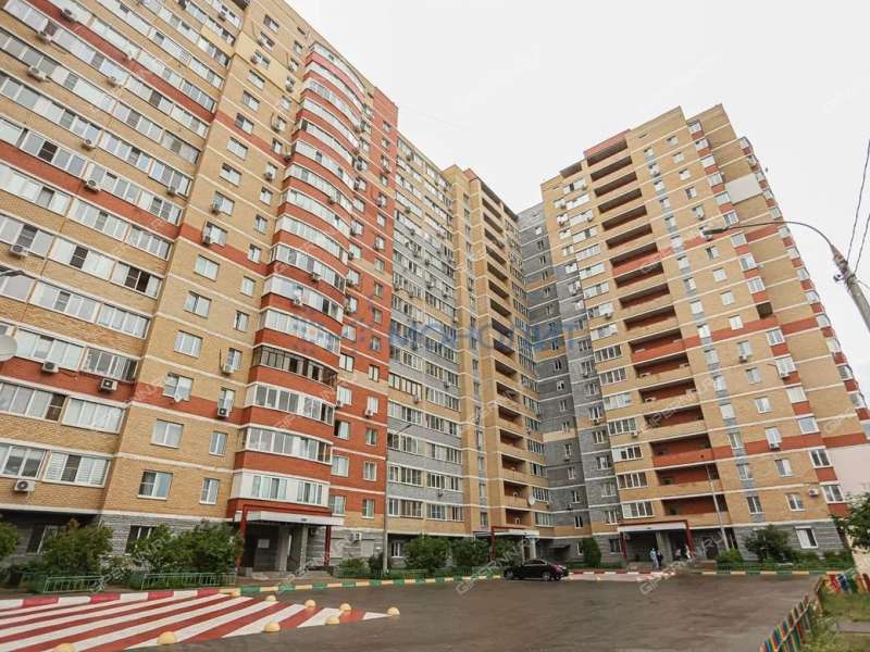 трёхкомнатная квартира на Мещерском бульваре дом 5А