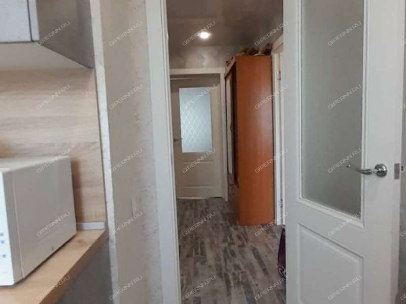 трёхкомнатная квартира на улице Бекетова дом 73