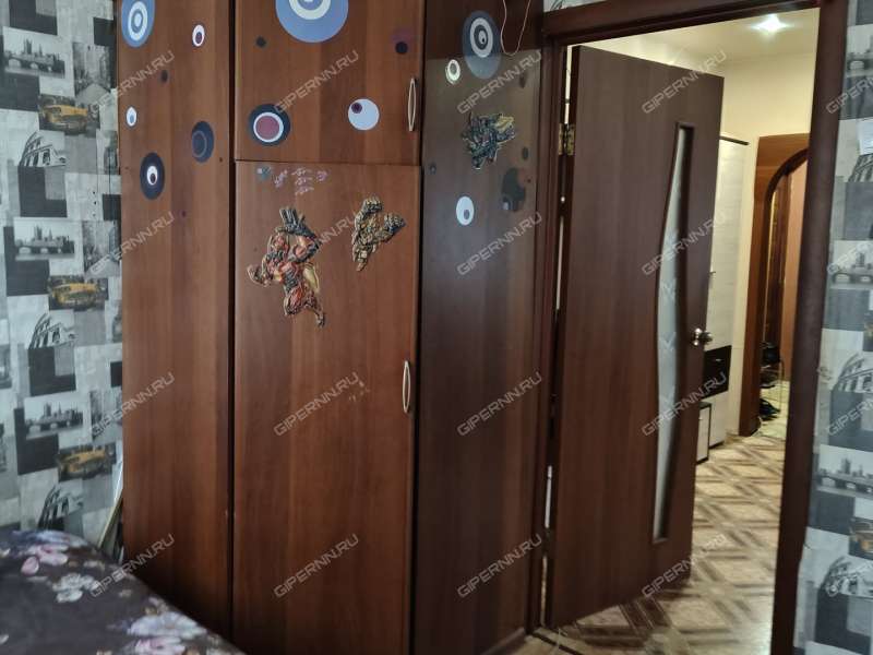 трёхкомнатная квартира на Красносормовской улице дом 16