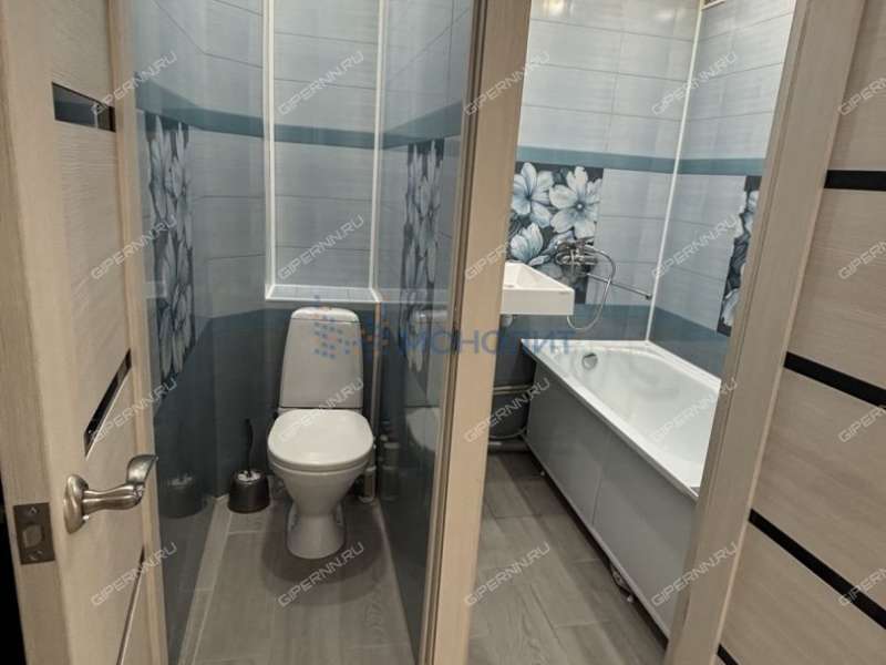 двухкомнатная квартира на проспекте Бусыгина дом 16