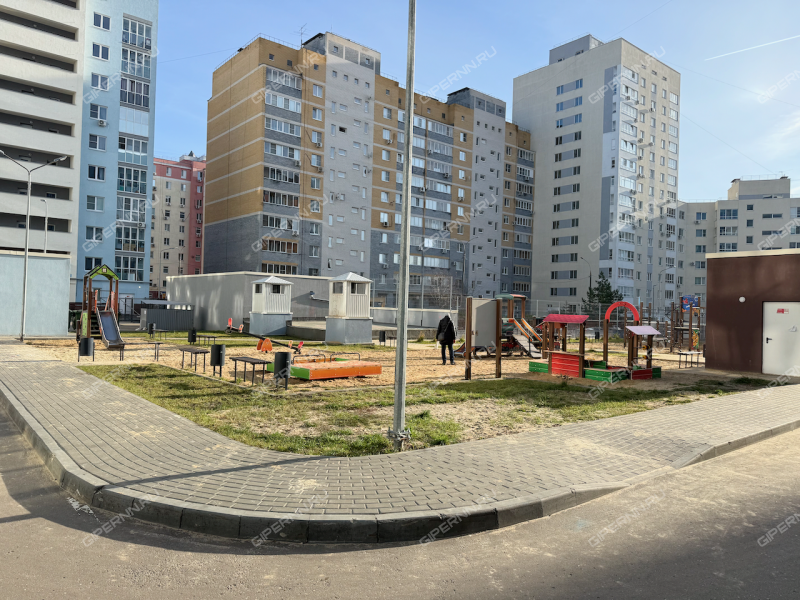 трёхкомнатная квартира на Деловой улице дом 22 к2