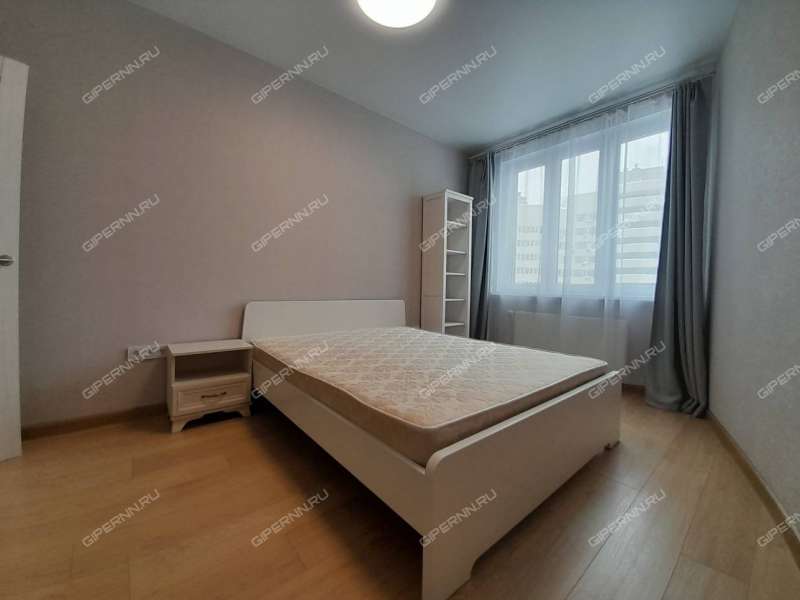 трёхкомнатная квартира на улице Маршала Баграмяна дом 4