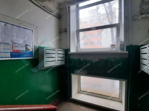 1-komnatnaya-ul-surikova-d-10 фото