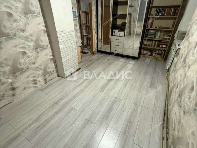 двухкомнатная квартира на улице Ванеева дом 38