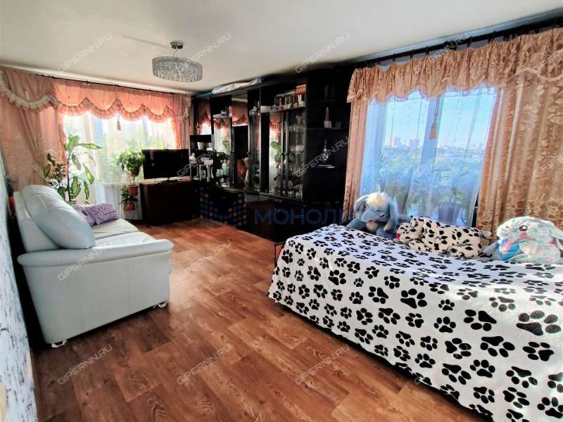 двухкомнатная квартира на бульваре 60-летия Октября дом 1