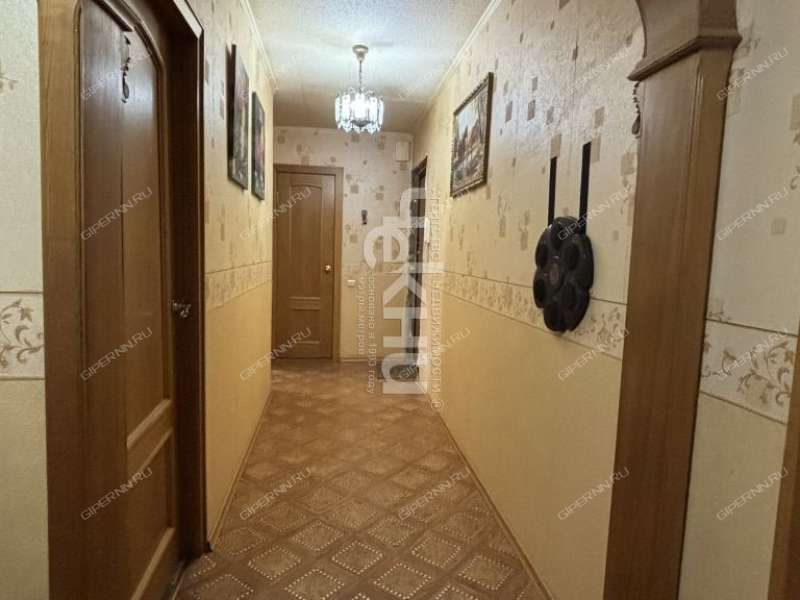 трёхкомнатная квартира на улице 40 лет Победы дом 14