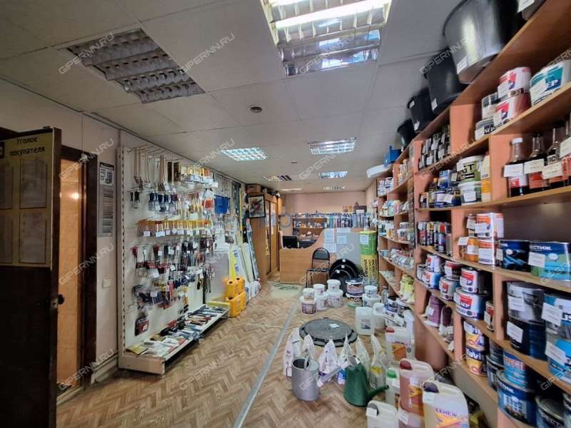 здание под торговую площадь на Октябрьской улице город Дзержинск