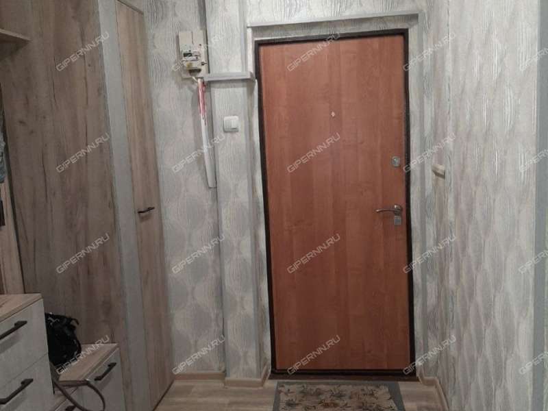 трёхкомнатная квартира на проспекте Бусыгина дом 18