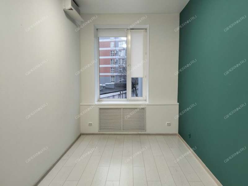 помещение под офис на площади Максима Горького