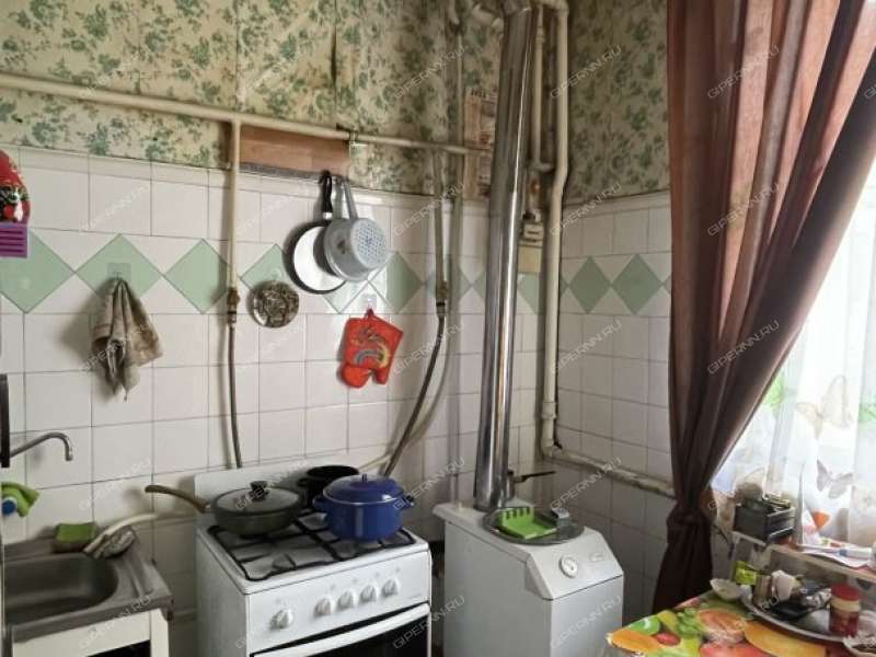 двухкомнатная квартира на улице Ладыжникова дом 3