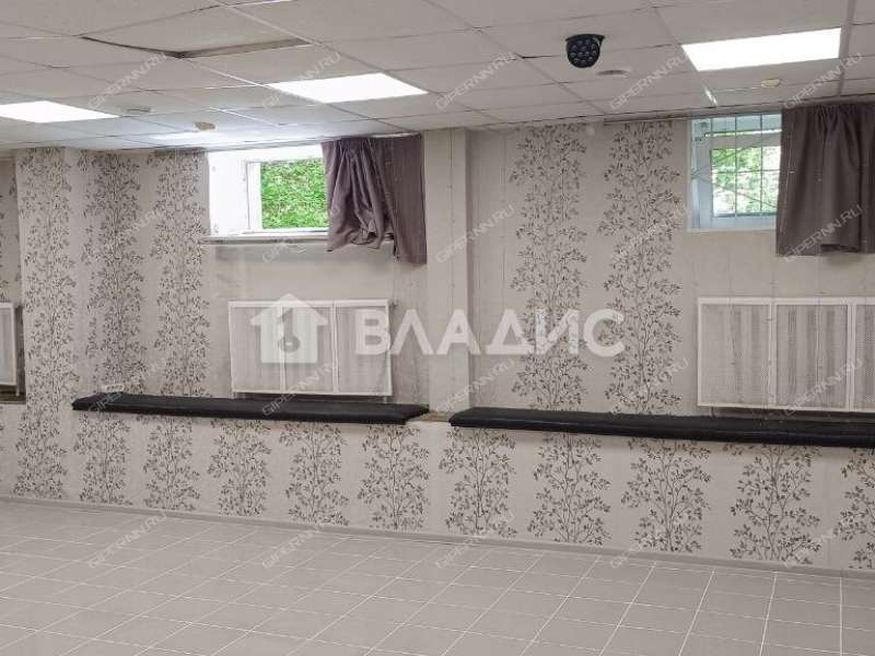 помещение под помещение свободного назначения на Яблоневой улице