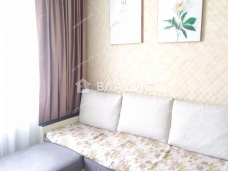 комната в доме 83 на Московском шоссе