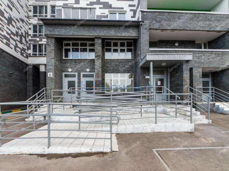трёхкомнатная квартира на Лысогорской улице дом 89 к1