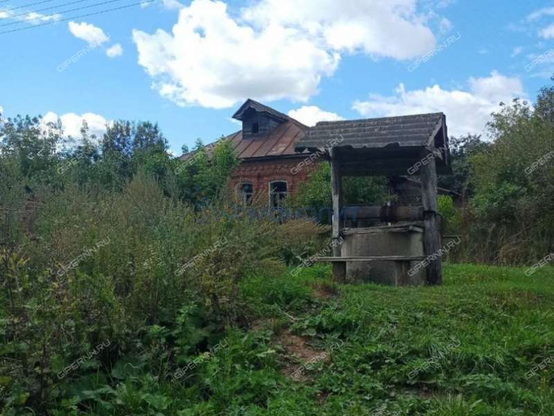 дом на Подгорной улице село Толба