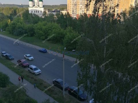 2-komnatnaya-ul-geroya-shnitnikova-d-8 фото