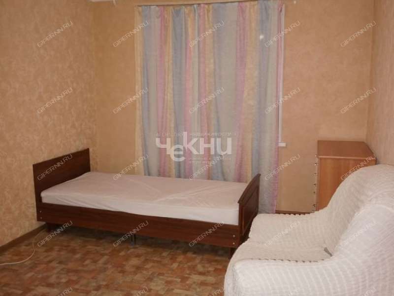 трёхкомнатная квартира на улице Тропинина дом 12