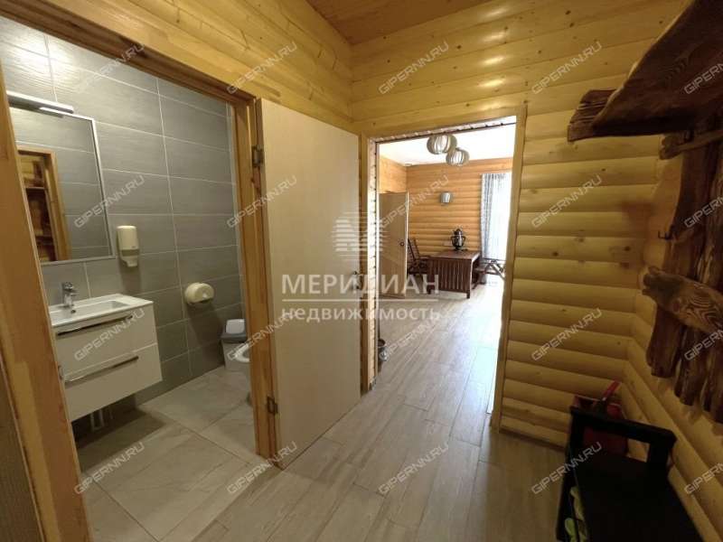 здание под коммерческую недвижимость на Альпийская село Шава