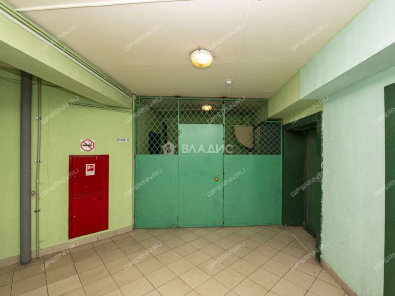 трёхкомнатная квартира на улице Обухова дом 6