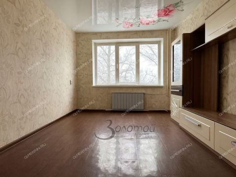 1-komnatnaya-ul-strokina-d-18 фото