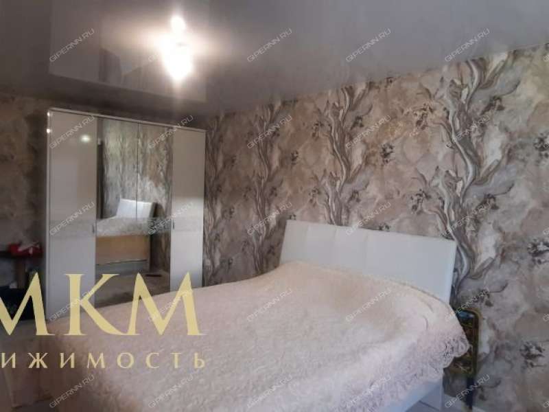 трёхкомнатная квартира на Дворовой улице дом 36