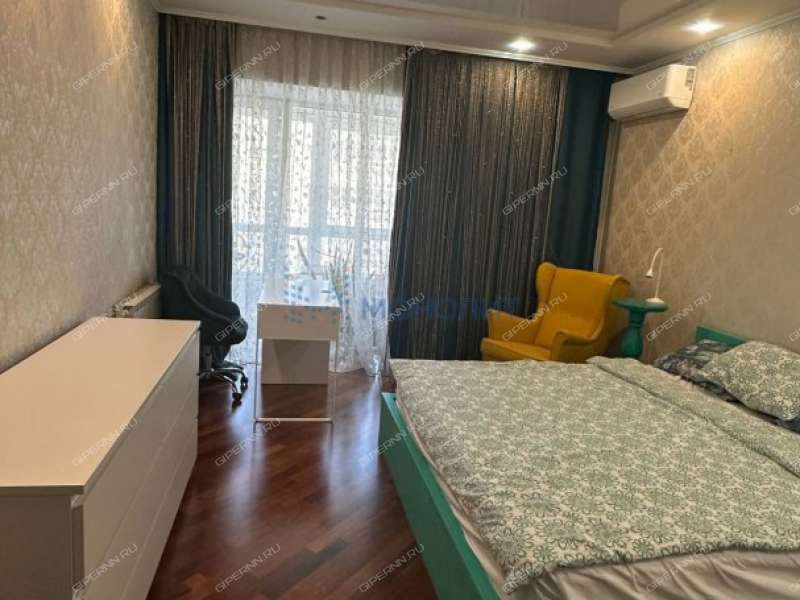 четырёхкомнатная квартира на улице Белинского дом 62