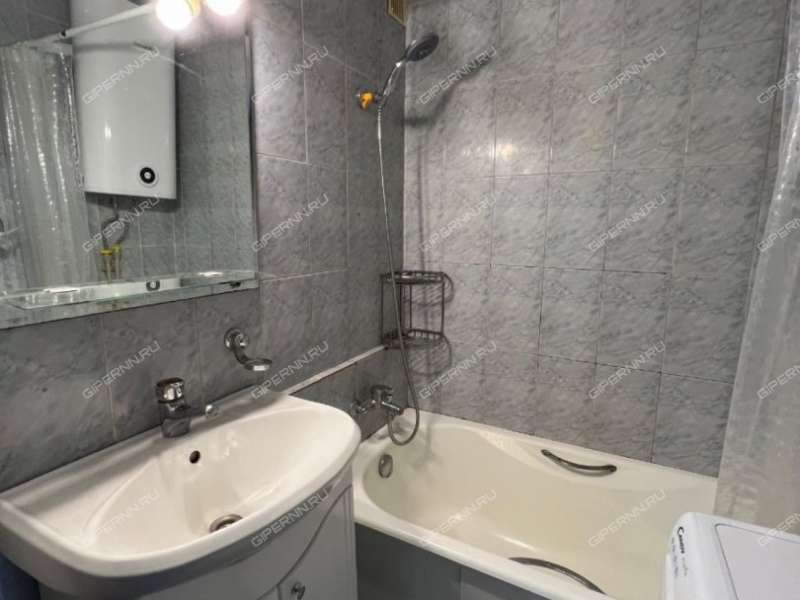 трёхкомнатная квартира на улице Сергея Акимова дом 22