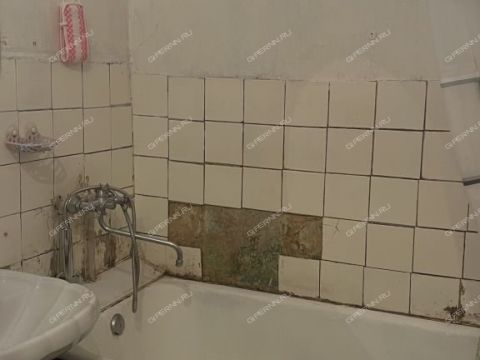 1-komnatnaya-ul-geroya-sovetskogo-soyuza-poyushheva-d-9 фото