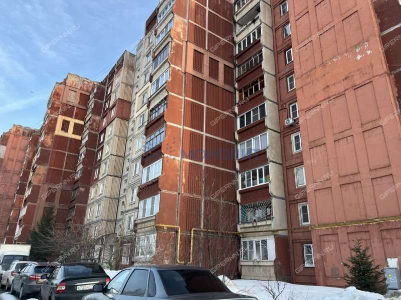 трёхкомнатная квартира на Красноуральской улице дом 1А